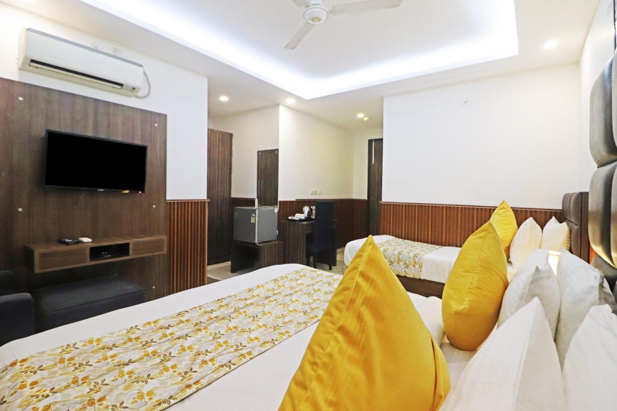 Hotel Mayda Prime Near Delhi Airport นิวเดลี ภายนอก รูปภาพ