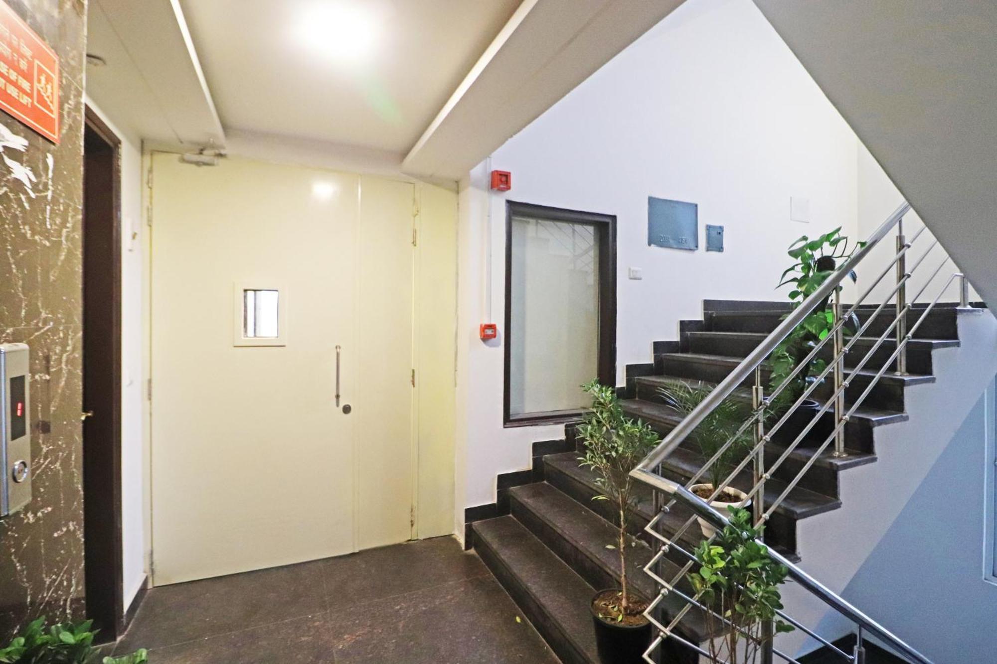 Hotel Mayda Prime Near Delhi Airport นิวเดลี ภายนอก รูปภาพ